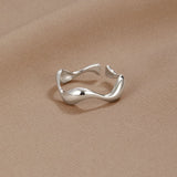 Vagues - Minimalist Ring