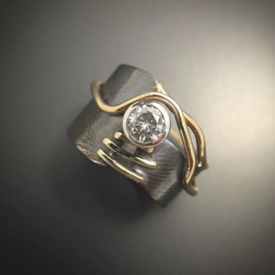Laura Ring - Vintage Dark Silver with Zircon