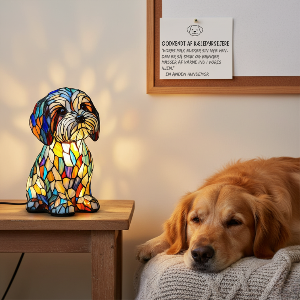 Lampa Shih Tzu v sedící pozici