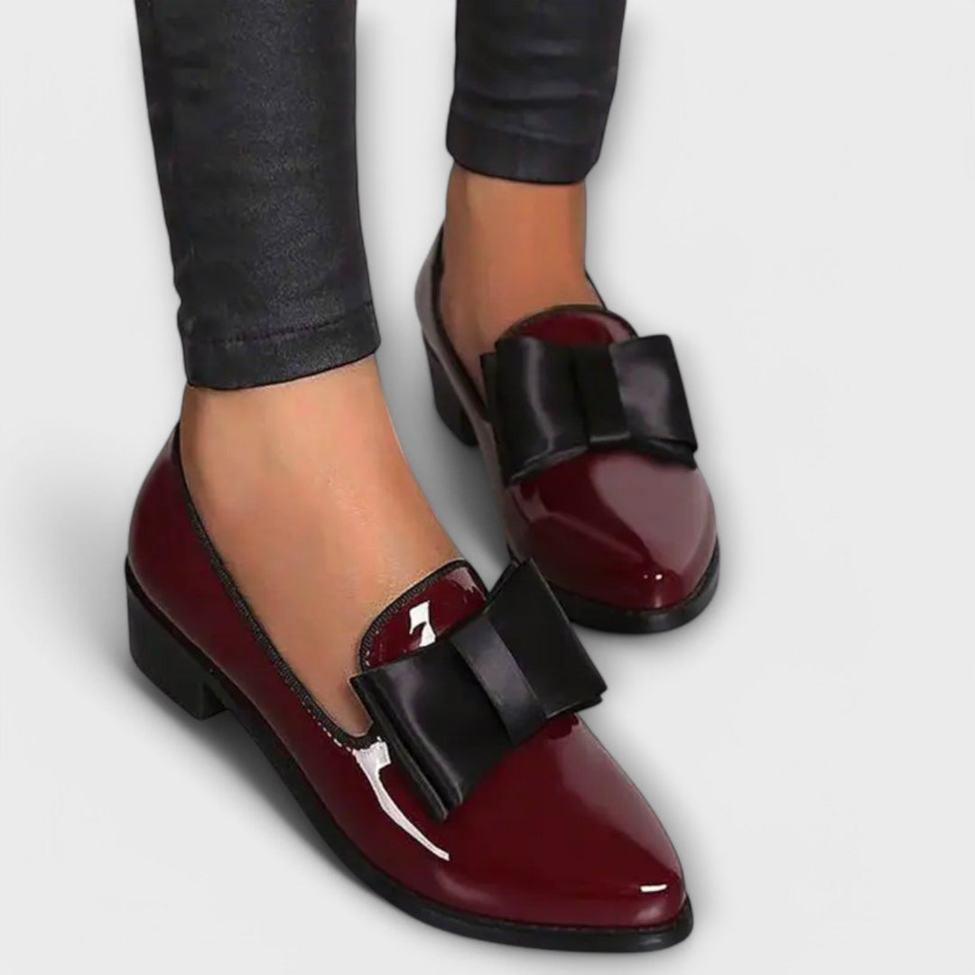 Chrysa - Lesklé mokasíny pro elegantní styl