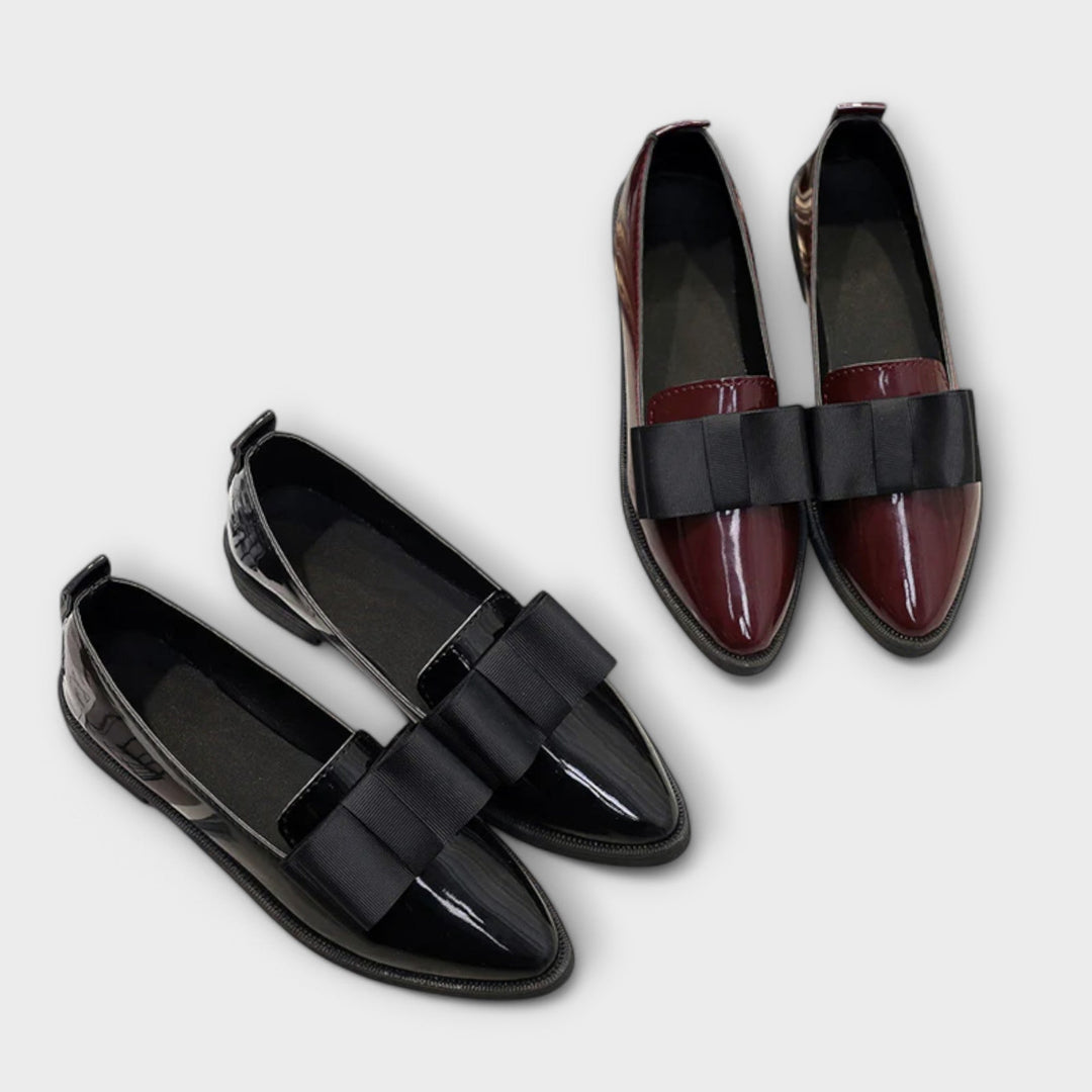 Chrysa - Lesklé mokasíny pro elegantní styl