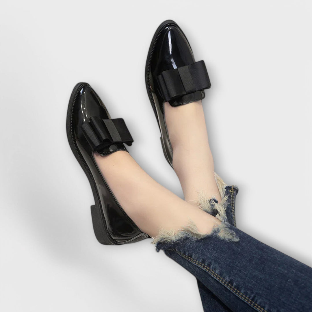 Chrysa - Lesklé mokasíny pro elegantní styl