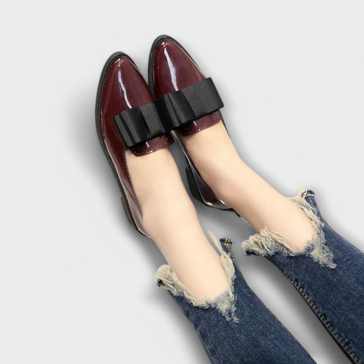 Chrysa - Lesklé mokasíny pro elegantní styl