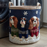 Cavalier King Charles s pleteným svetrem | Ručně vyrobený koš na prádlo
