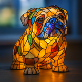 Lampa s bulldogem v sedící pozici