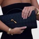 Clutch kabelka Melanie se zlatým uzlem