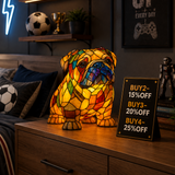 Lampa s bulldogem v sedící pozici